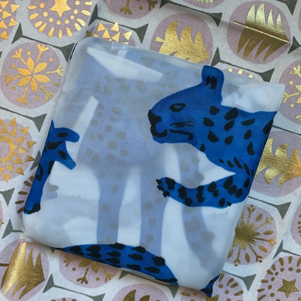 😸IKEA NWT SKYNKE Crazy Blue Cat reusable tote swirling blue felines Warhol-style